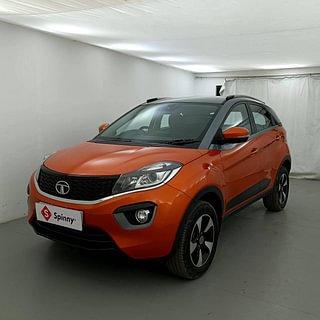 Used 2018 Tata Nexon [2017-2020] XZA Plus Dual Tone Roof AMT Petrol Petrol Automatic exterior LEFT FRONT CORNER VIEW