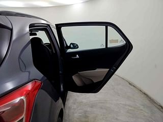 Used 2017 Hyundai Grand i10 [2017-2020] Sportz (O) 1.2 kappa VTVT Petrol Manual interior RIGHT REAR DOOR OPEN VIEW