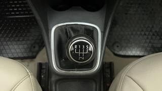 Used 2011 Volkswagen Polo [2010-2014] Highline 1.6L (P) Petrol Manual interior GEAR  KNOB VIEW