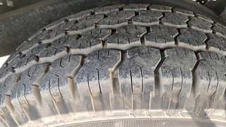 Used 2018 Mahindra Bolero [2011-2020] ZLX BS IV Diesel Manual tyres RIGHT REAR TYRE TREAD VIEW