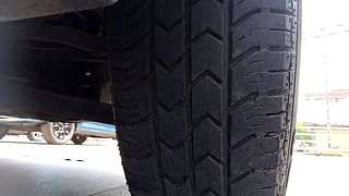 Used 2014 Maruti Suzuki Swift Dzire [2012-2017] LDI Diesel Manual tyres RIGHT FRONT TYRE TREAD VIEW