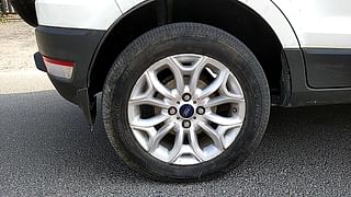 Used 2014 Ford EcoSport [2015-2017] Ambiente 1.5L TDCi Diesel Manual tyres RIGHT REAR TYRE RIM VIEW