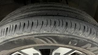 Used 2021 Renault Kiger RXZ AMT Dual Tone Petrol Automatic tyres RIGHT FRONT TYRE TREAD VIEW