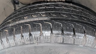 Used 2015 Renault Duster [2012-2015] 85 PS RxL Diesel Manual tyres LEFT FRONT TYRE TREAD VIEW