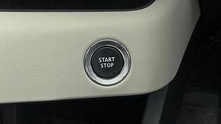 Used 2021 Nissan Magnite XV Turbo CVT Petrol Automatic top_features Keyless start