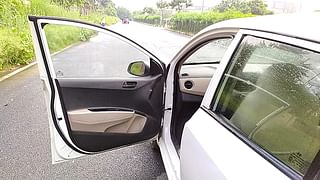 Used 2014 Hyundai Grand i10 [2013-2017] Magna 1.2 Kappa VTVT Petrol Manual interior LEFT FRONT DOOR OPEN VIEW