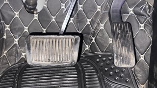 Used 2019 Kia Seltos [2019-2021] HTX Plus AT D Diesel Automatic interior PEDALS VIEW