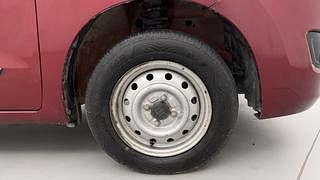 Used 2011 Maruti Suzuki Wagon R 1.0 [2010-2019] LXi Petrol Manual tyres RIGHT FRONT TYRE RIM VIEW