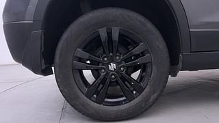 Used 2018 Maruti Suzuki Vitara Brezza [2018-2020] ZDi AMT Diesel Automatic tyres RIGHT REAR TYRE RIM VIEW