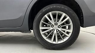 Used 2016 Toyota Corolla Altis [2014-2017] VL AT Petrol Petrol Automatic tyres LEFT REAR TYRE RIM VIEW