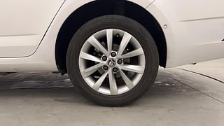 Used 2018 Skoda Octavia [2017-2019] 2.0 TDI AT L K Diesel Automatic tyres LEFT REAR TYRE RIM VIEW