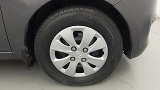 Used 2011 Hyundai i10 [2010-2016] Magna 1.2 Petrol Petrol Manual tyres RIGHT FRONT TYRE RIM VIEW