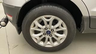 Used 2016 Ford EcoSport [2015-2017] Titanium 1.5L Ti-VCT Petrol Manual tyres RIGHT REAR TYRE RIM VIEW