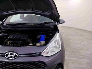 Used 2017 Hyundai Grand i10 [2017-2020] Sportz (O) 1.2 kappa VTVT Petrol Manual engine ENGINE LEFT SIDE HINGE & APRON VIEW