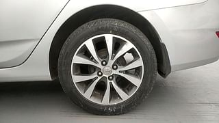 Used 2017 Hyundai Fluidic Verna 4S [2015-2018] 1.6 VTVT SX AT Petrol Automatic tyres LEFT REAR TYRE RIM VIEW
