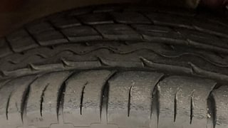 Used 2016 Maruti Suzuki Baleno [2015-2019] Zeta Petrol Petrol Manual tyres RIGHT FRONT TYRE TREAD VIEW