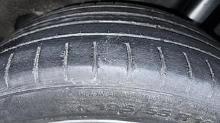 Used 2016 Maruti Suzuki Baleno [2015-2019] Zeta AT Petrol Petrol Automatic tyres LEFT REAR TYRE TREAD VIEW