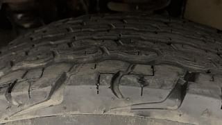 Used 2016 Mahindra TUV300 [2015-2020] T8 Diesel Manual tyres LEFT FRONT TYRE TREAD VIEW