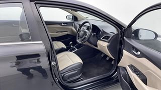 Used 2018 Hyundai Verna [2017-2020] 1.6 VTVT SX (O) Petrol Manual interior RIGHT SIDE FRONT DOOR CABIN VIEW