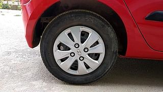 Used 2012 Hyundai i10 Magna 1.2 Kappa2 Petrol Manual tyres RIGHT REAR TYRE RIM VIEW