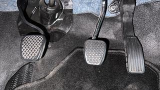 Used 2022 Honda WR-V i-VTEC VX Petrol Manual interior PEDALS VIEW