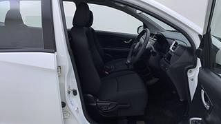 Used 2017 Honda BR-V [2016-2020] V MT Petrol Petrol Manual interior RIGHT SIDE FRONT DOOR CABIN VIEW