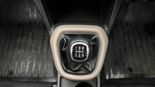 Used 2015 Hyundai Grand i10 [2013-2017] Asta 1.2 Kappa VTVT Petrol Manual interior GEAR  KNOB VIEW