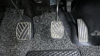 Used 2021 Maruti Suzuki Swift VXI Petrol Manual interior PEDALS VIEW