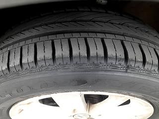 Used 2015 Volkswagen Polo [2015-2019] Highline1.2L (P) Petrol Manual tyres LEFT FRONT TYRE TREAD VIEW