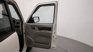 Used 2016 Mahindra Scorpio [2014-2017] S10 Diesel Manual interior RIGHT FRONT DOOR OPEN VIEW