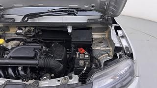 Used 2020 Renault Kwid RXL Petrol Manual engine ENGINE LEFT SIDE HINGE & APRON VIEW