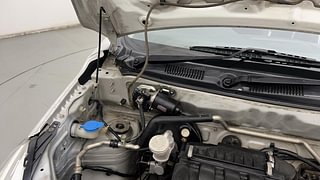 Used 2017 Maruti Suzuki Alto K10 [2014-2019] VXi (O) Petrol Manual engine ENGINE RIGHT SIDE HINGE & APRON VIEW