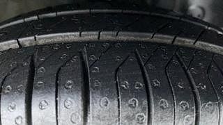 Used 2017 Hyundai Eon [2011-2018] Era + Petrol Manual tyres RIGHT FRONT TYRE TREAD VIEW