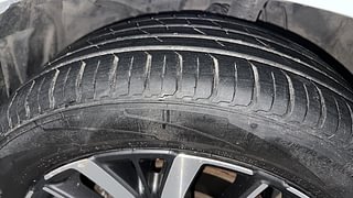 Used 2017 Honda City [2017-2020] ZX CVT Petrol Automatic tyres LEFT FRONT TYRE TREAD VIEW