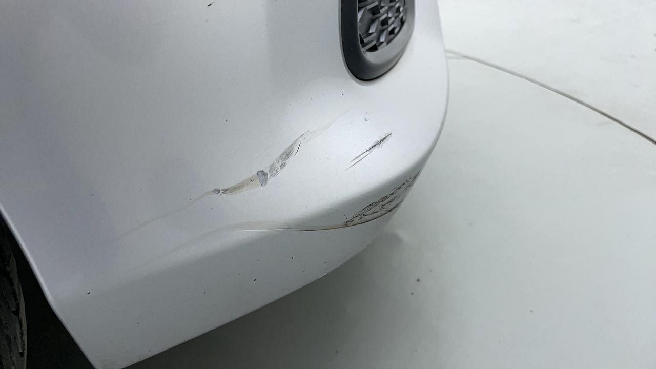 Used 2017 honda Amaze 1.5 E (O) Diesel Manual dents MINOR SCRATCH