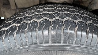 Used 2019 Mahindra Scorpio [2017-2020] S3 Diesel Manual tyres LEFT FRONT TYRE TREAD VIEW