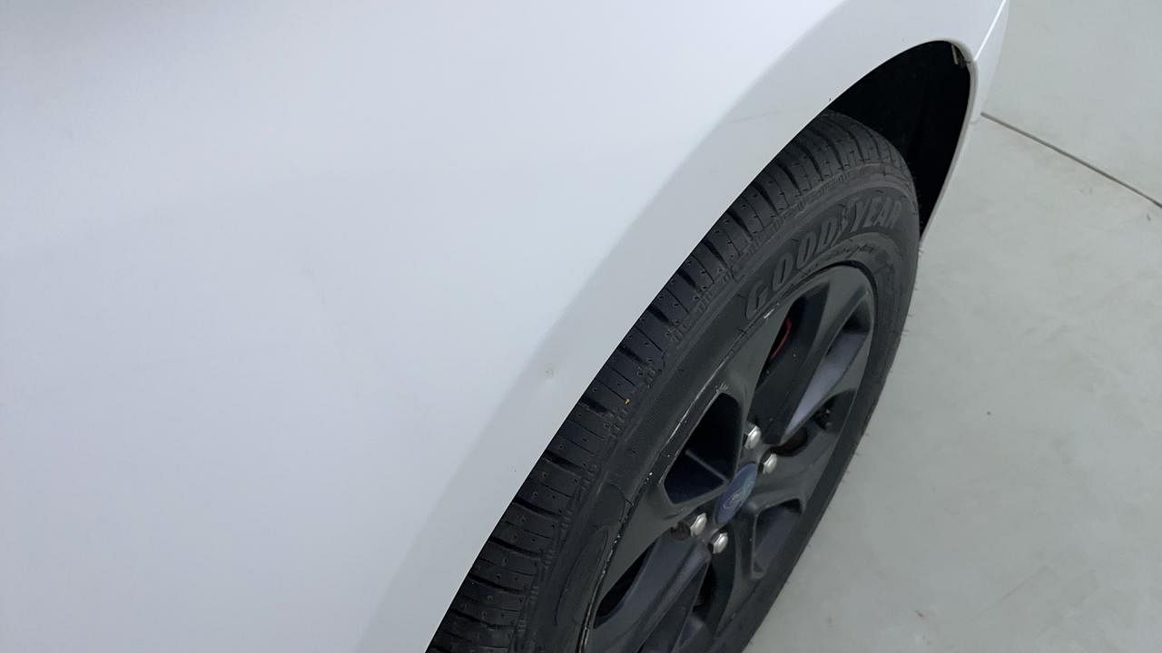 Used 2017 Ford Figo [2015-2019] Titanium 1.2 Ti-VCT Petrol Manual dents MINOR DENT