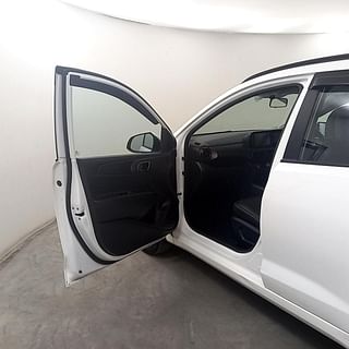 Used 2022 Hyundai Grand i10 Nios Sportz 1.0 Turbo GDI Petrol Manual interior LEFT FRONT DOOR OPEN VIEW