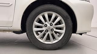 Used 2014 Toyota Etios [2010-2017] VX D Diesel Manual tyres RIGHT FRONT TYRE RIM VIEW