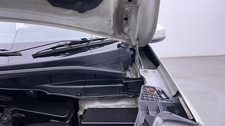 Used 2018 Honda WR-V [2017-2020] i-DTEC VX Diesel Manual engine ENGINE LEFT SIDE HINGE & APRON VIEW