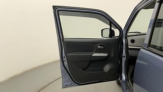 Used 2012 Maruti Suzuki Wagon R 1.0 [2010-2019] VXi Petrol Manual interior LEFT FRONT DOOR OPEN VIEW