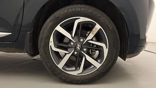 Used 2022 Hyundai Grand i10 Nios Sportz 1.2 Kappa VTVT Dual Tone Petrol Manual tyres RIGHT FRONT TYRE RIM VIEW