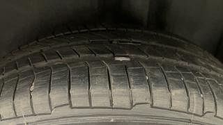 Used 2015 Volkswagen Polo [2015-2019] Comfortline 1.2L (P) Petrol Manual tyres LEFT REAR TYRE TREAD VIEW