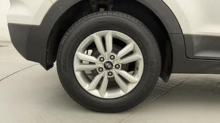 Used 2017 Hyundai Creta [2015-2018] 1.6 SX Plus Petrol Petrol Manual tyres RIGHT REAR TYRE RIM VIEW