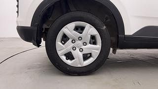 Used 2022 Hyundai Venue SX 1.2 Petrol Petrol Manual tyres RIGHT REAR TYRE RIM VIEW