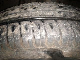 Used 2012 Maruti Suzuki Ritz [2009-2012] VXI Petrol Manual tyres LEFT FRONT TYRE TREAD VIEW