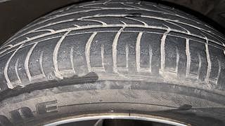 Used 2016 Hyundai Creta [2015-2018] 1.6 SX Plus Auto Petrol Petrol Automatic tyres RIGHT FRONT TYRE TREAD VIEW