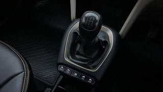 Used 2019 Hyundai New Santro 1.1 Sportz MT Petrol Manual interior GEAR  KNOB VIEW