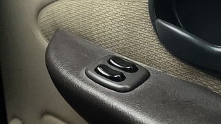 Used 2014 Hyundai Santro Xing [2007-2014] GLS Petrol Manual top_features Power windows