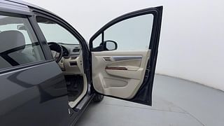Used 2017 Maruti Suzuki Ertiga [2015-2018] VXI AT Petrol Automatic interior RIGHT FRONT DOOR OPEN VIEW